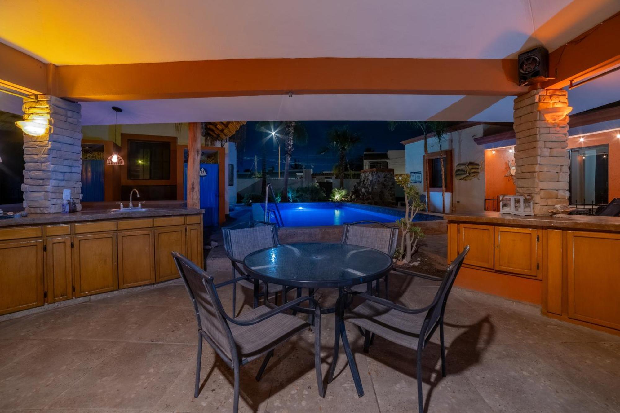Gobaja Villas 3 Bedroom 拉巴斯 外观 照片