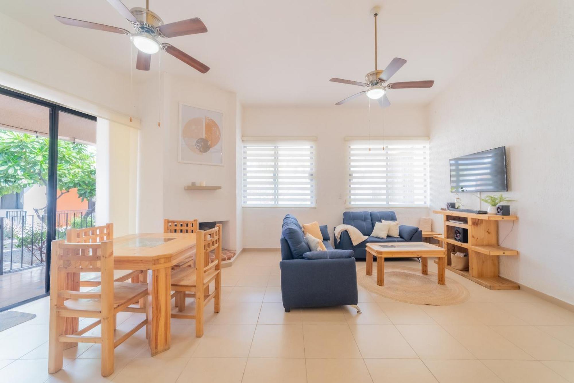 Gobaja Villas 3 Bedroom 拉巴斯 外观 照片